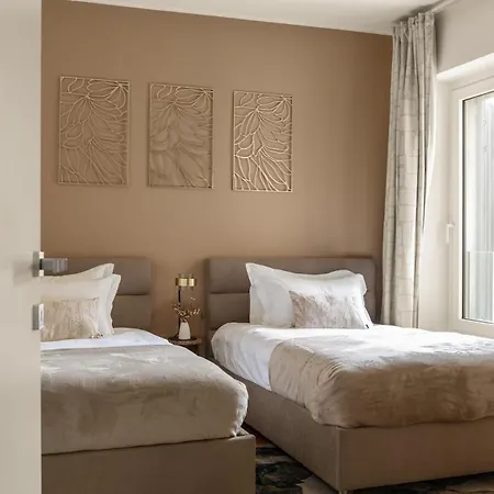 아파트 Royal Lakeview Penthouse By Aura Luxury Collection *
