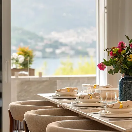 아파트 Royal Lakeview Penthouse By Aura Luxury Collection 코모